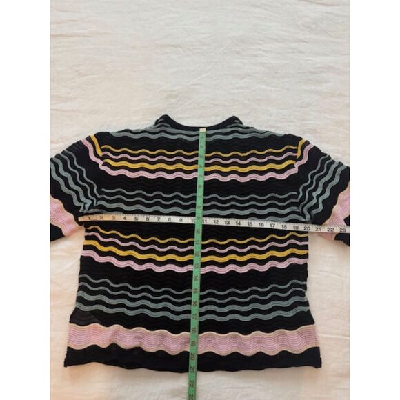 Missoni Scalloped Weave knit shirt sleeve sweater/top. - Picture 4 of 5